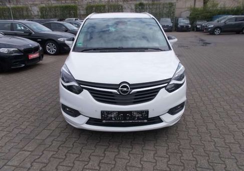 Opel Zafira Tourer, 2017