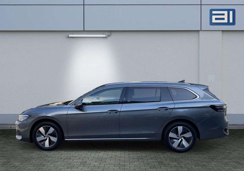 Volkswagen Passat, 2025