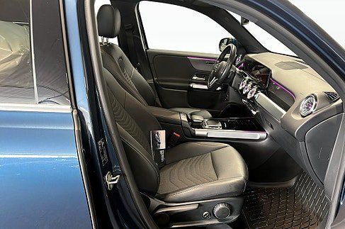 Mercedes-Benz EQB, 2023
