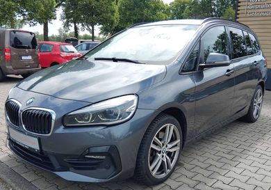 BMW 218, 2018