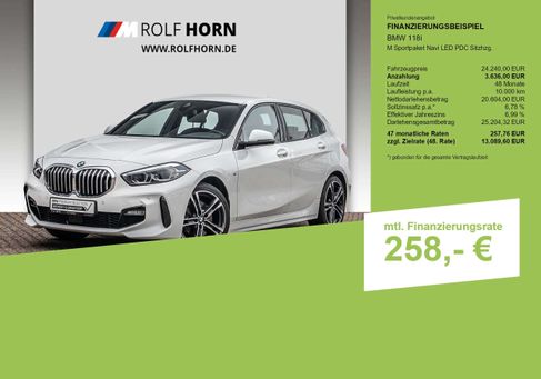 BMW 118, 2024 3