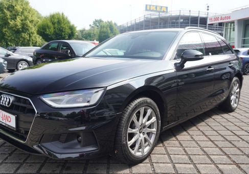 Audi A4, 2022