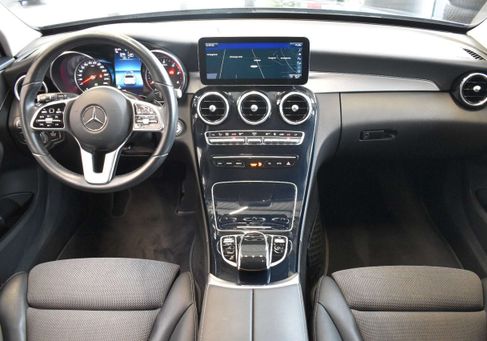 Mercedes-Benz C 300, 2020