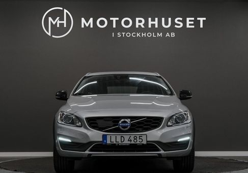 Volvo V60 Cross Country, 2018