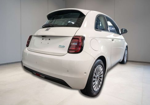 Fiat 500, 2025