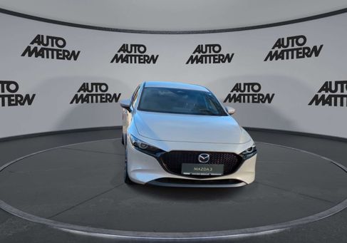Mazda 3, 2025