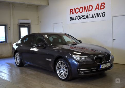 BMW 730, 2014