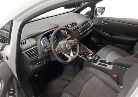 Nissan Leaf, 2023 3