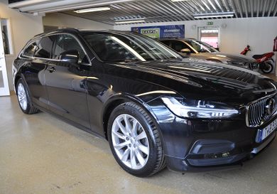 Volvo V90, 2022