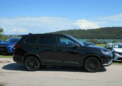 Mitsubishi Outlander, 2021