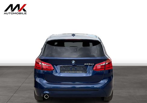 BMW 225, 2020