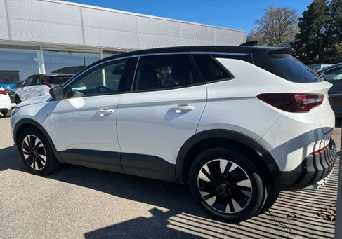 Opel Grandland X, 2019 3