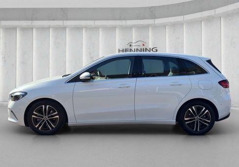 Mercedes-Benz B 200, 2024