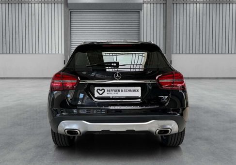 Mercedes-Benz GLA 250, 2018