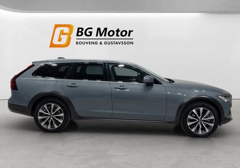 Volvo V90 Cross Country, 2023