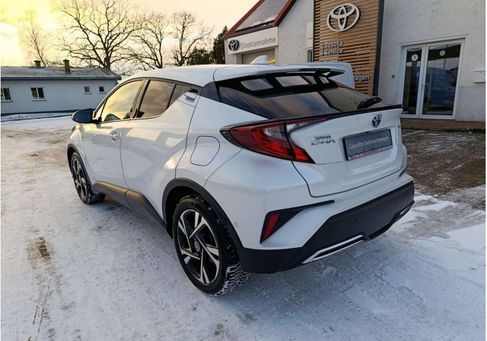 Toyota C-HR, 2022 2