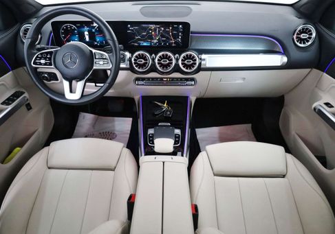Mercedes-Benz GLB 200, 2020