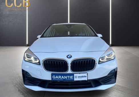BMW 220, 2019 3