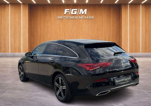 Mercedes-Benz CLA 250, 2022