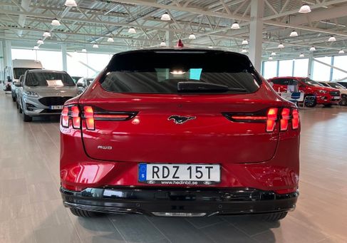 Ford Mustang Mach-E, 2021