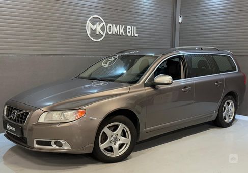 Volvo V70, 2010