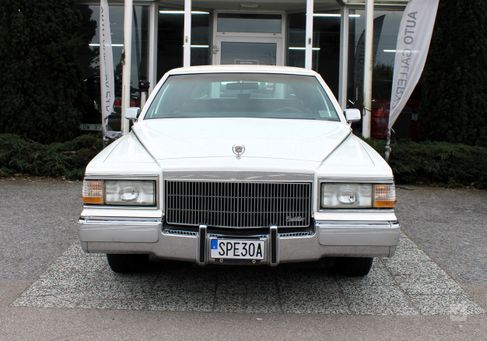 Cadillac, 1990