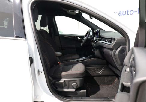 Ford Kuga, 2022
