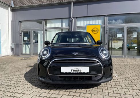 MINI ONE, 2021