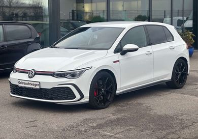 Volkswagen Golf, 2023