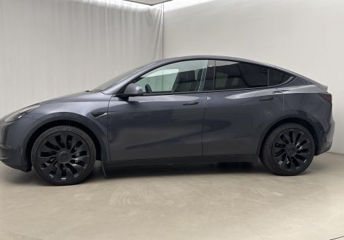 Tesla Model Y, 2022 2