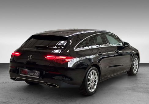 Mercedes-Benz CLA 180, 2021