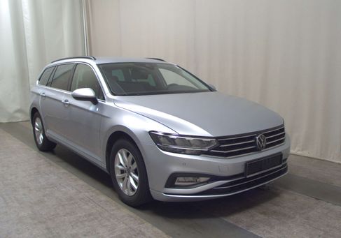 Volkswagen Passat Variant, 2024 3