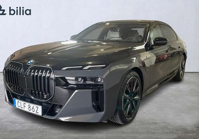 BMW 750, 2025