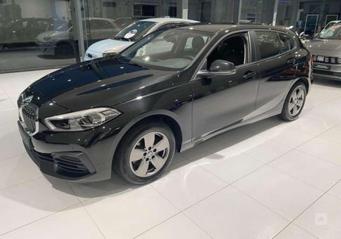 BMW 1 Serija, 2022