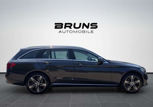 Mercedes-Benz C 300, 2021