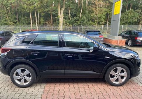 Opel Grandland X, 2019 3