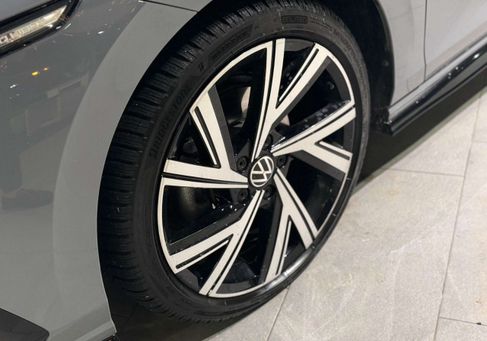 Volkswagen Golf, 2024 2