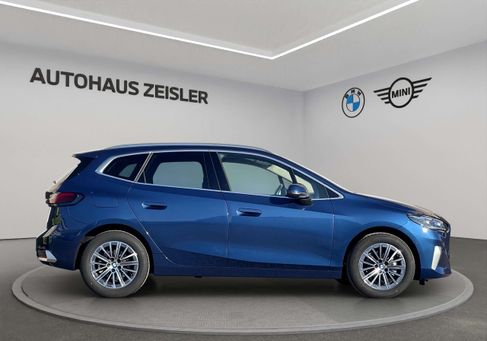 BMW 220, 2025 3