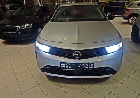 Opel Astra, 2024
