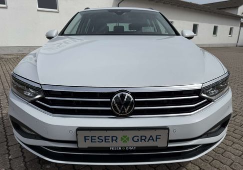 Volkswagen Passat, 2023