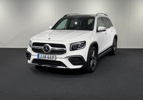 Mercedes-Benz GLB 200, 2023