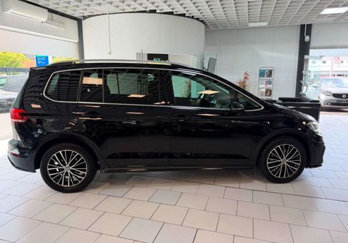 Volkswagen Touran, 2018 3