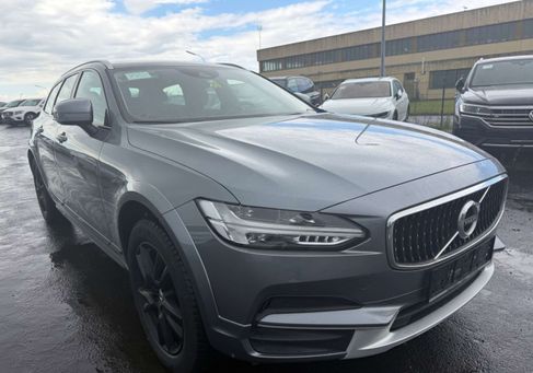 Volvo V90 Cross Country, 2018