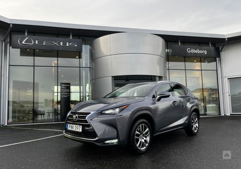 Lexus NX, 2015