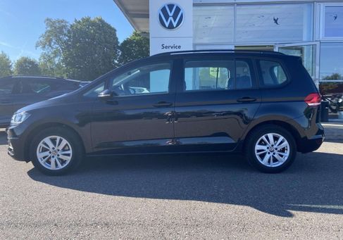 Volkswagen Touran, 2023 2