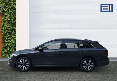 Volkswagen Golf, 2024 2