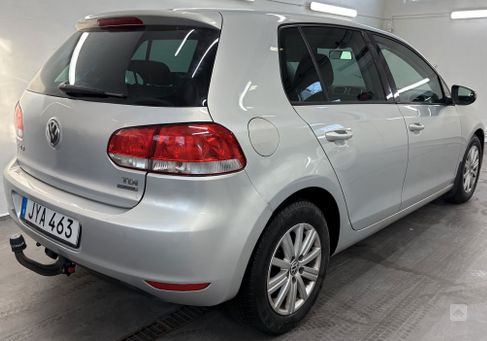 Volkswagen Golf, 2010