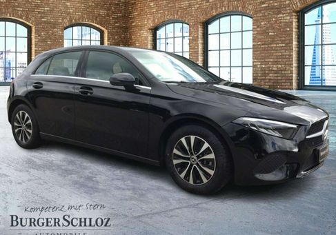 Mercedes-Benz A 180, 2025