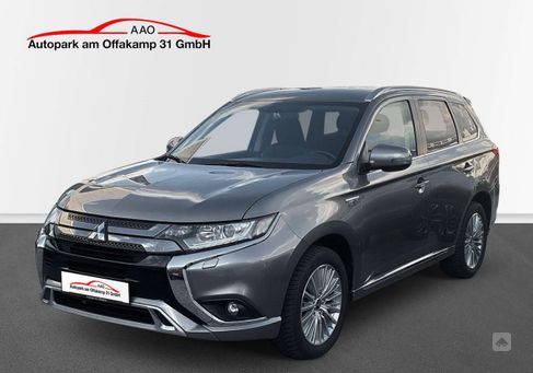 Mitsubishi Outlander, 2020