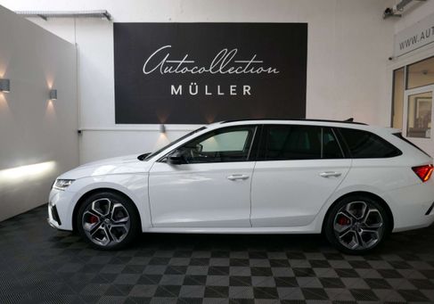 Skoda Octavia, 2023 3